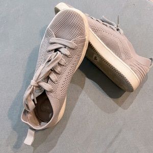 Rocket dog gray shoes